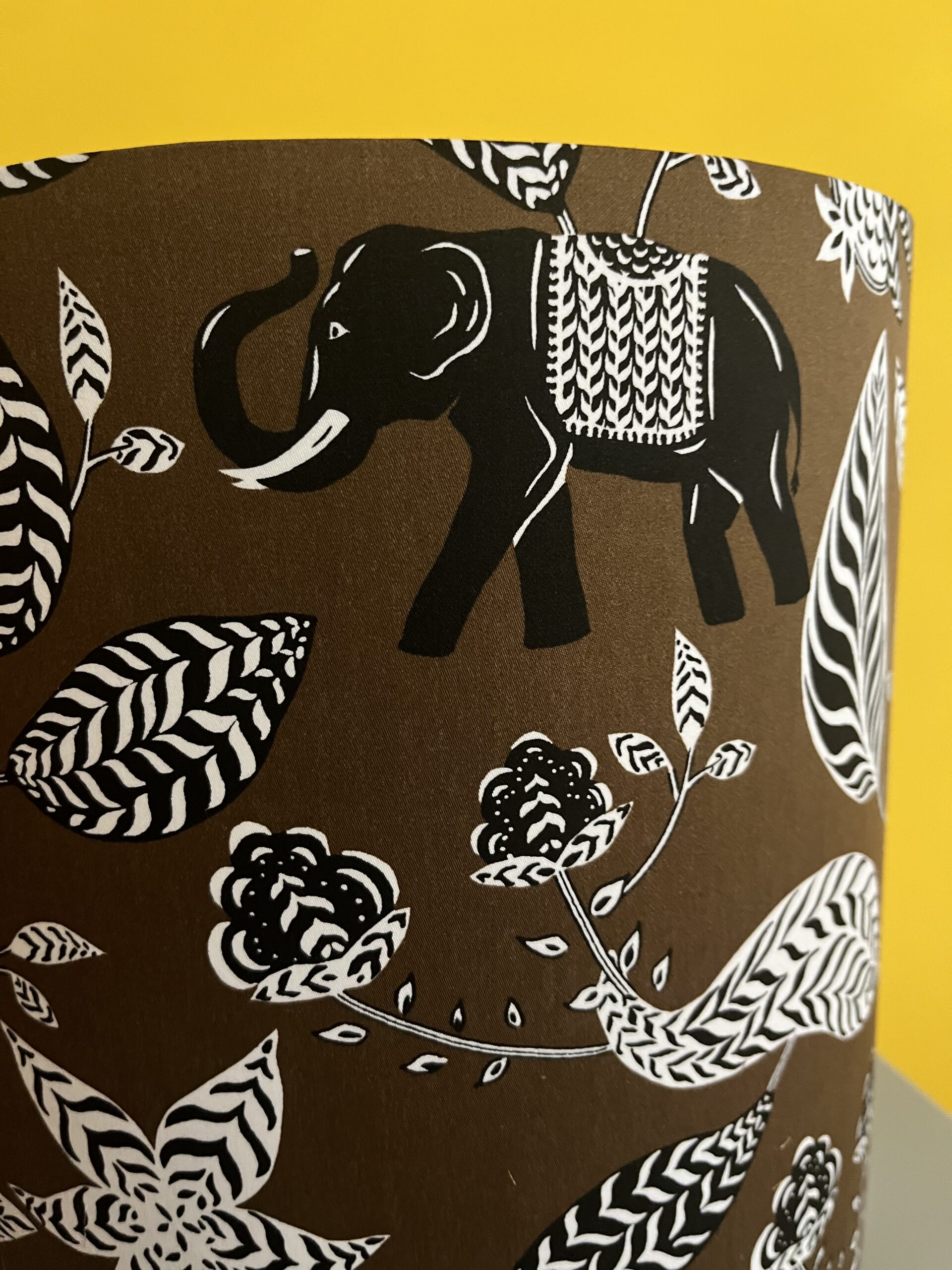 Wild kolekcija ručno rađenih abažura Tasha Art